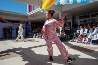 Inauguración de la Escuela República Popular de China