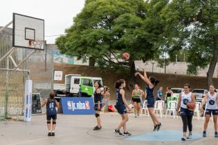 Partido Torneo Jr. NBA en el parque Capurro