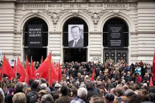 Homenaje y despedida a Eduardo Bleier en el Paraninfo de la Universidad 