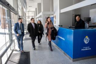 Autoridades de la IM participaron de reunión en la Torre Ejecutiva por el comienzo de la aplicación de la Ley de Internación Compulsiva Autoridades de la IM participaron de reunión en la Torre Ejecutiva por el comienzo de la aplicación de la Ley de Internación Compulsiva
