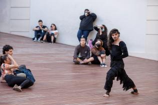 Inauguración de muestra fotográfica del CdF "Tangueres. Un arrabal diverso" en la Plaza de la Diversidad