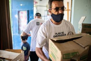 Acopio de donaciones y distribución en ollas populares Acopio de donaciones y distribución en ollas populares
