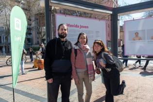 Muestra de fotografías ganadoras de la Movida Joven 2021, en la fotogalería de Plaza de Cagancha    