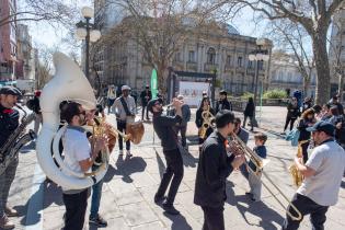 Muestra de fotografías ganadoras de la Movida Joven 2021, en la fotogalería de Plaza de Cagancha    