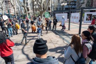 Muestra de fotografías ganadoras de la Movida Joven 2021, en la fotogalería de Plaza de Cagancha    