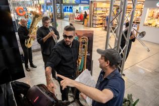 Flashmob de la Orquesta Filarmónica de Montevideo en el MAM