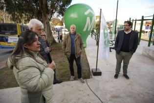 Mauricio Zunino (i) en la inauguración de la obra «Espacio integrado y de convivencia ciudadana Malvín Norte» en el marco del Presupuesto Participativo Mauricio Zunino (i) en la inauguración de la obra «Espacio integrado y de convivencia ciudadana Malvín Norte» en el marco del Presupuesto Participativo