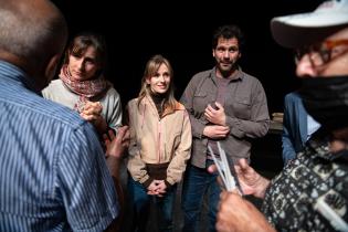 Elenco de “Nociones básicas para la construcción de puentes” de la Comedia Nacional dialogando con el público en la apertura del Festival Internacional de Teatro Hispano (FITH) en Miami, Estados Unidos, 8 de julio de 2021 Elenco de “Nociones básicas para la construcción de puentes” de la Comedia Nacional dialogando con el público en la apertura del Festival Internacional de Teatro Hispano (FITH) en Miami, Estados Unidos, 8 de julio de 2021
