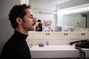 Elenco de “Nociones básicas para la construcción de puentes” de la Comedia Nacional antes de la apertura del Festival Internacional de Teatro Hispano (FITH) en Miami, Estados Unidos, 8 de julio de 2021 Elenco de “Nociones básicas para la construcción de puentes” de la Comedia Nacional antes de la apertura del Festival Internacional de Teatro Hispano (FITH) en Miami, Estados Unidos, 8 de julio de 2021