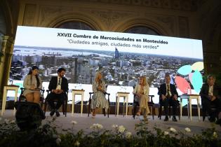 Inauguración Cumbre Mercociudades en Club Uruguay Inauguración Cumbre Mercociudades 30-11-22