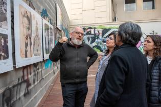 Inauguración de la exposición La vida de Gloria Meneses. Memoria histórica y silencios