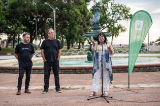 Inauguración de fotogalería por los 80 años del teatro de Verano