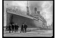 Buque italiano “Giulio Cesare”. Puerto de Montevideo. Mayo-agosto de 1922