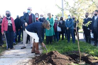 Intendenta Carolina Cosse participa en homenaje a Manuel Liberoff