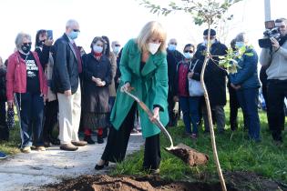 Intendenta Carolina Cosse participa en homenaje a Manuel Liberoff