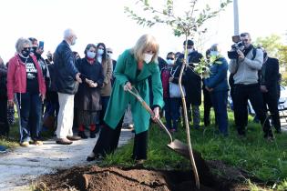 Intendenta Carolina Cosse participa en homenaje a Manuel Liberoff