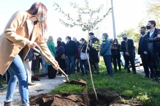 Intendenta Carolina Cosse participa en homenaje a Manuel Liberoff