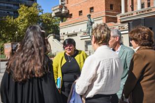 Actividad en la explanada: Acercando el rol del Bioquímico a la ciudadanía Actividad en la explanada: Acercando el rol del Bioquímico a la ciudadanía