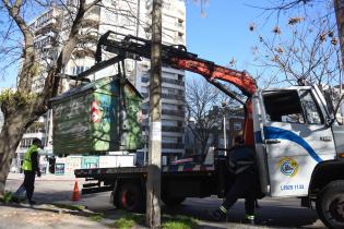 Reubicación de contenedores en el barrio Pocitos