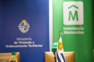 Firma de convenio entre esta Intendencia y el Ministerio de Vivienda y Ordenamiento Territorial Firma de convenio entre esta Intendencia y el Ministerio de Vivienda y Ordenamiento Territorial