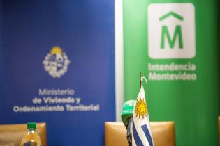 Firma de convenio entre esta Intendencia y el Ministerio de Vivienda y Ordenamiento Territorial