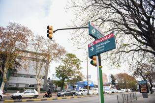 Dársena de giro en las calles Bv. Batlle y Ordóñez y Cabrera