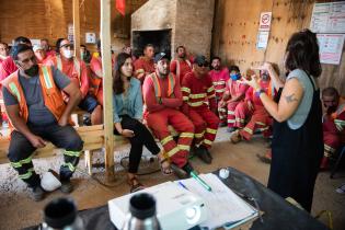 Talleres de género en obra en el barrio Manga