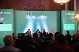 Reunión con la Asociación de Feriantes del Uruguay Reunión con la Asociación de Feriantes del Uruguay