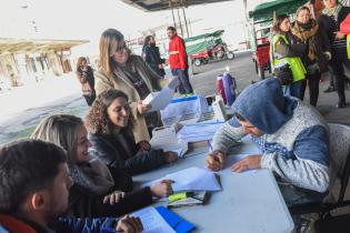 Entrega de motocarros en el Modelo Abierto