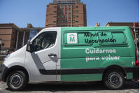 Jornada de vacunación en la explanada de la Intendencia de Montevideo