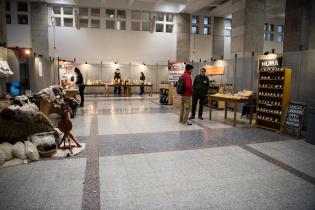 Feria « Rocha se muestra » en el atrio de la Intendencia de Montevideo TEXTO ALTERNATIVO