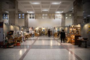Feria « Rocha se muestra » en el atrio de la Intendencia de Montevideo TEXTO ALTERNATIVO