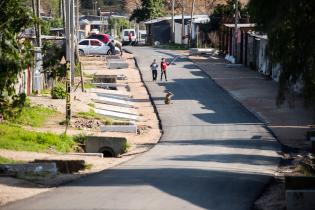 Segundo tramo de asfaltado en barrio La Carbonera Segundo tramo de asfaltado en barrio La Carbonera