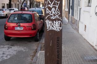 Limpieza de vandalización a monumento a Julio Castro Limpieza de vandalización a monumento a Julio Castro
