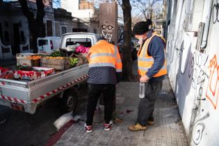 Limpieza de vandalización a monumento a Julio Castro Limpieza de vandalización a monumento a Julio Castro
