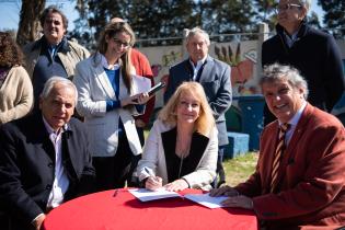 Firma de convenio con el Club Nacional de Fútbol en la ciudad deportiva Los Céspedes, 19 de agosto de 2022