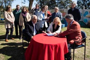 Firma de convenio con el Club Nacional de Fútbol en la ciudad deportiva Los Céspedes, 19 de agosto de 2022