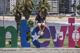 Intervención en Cartel de Montevideo con motivo del Carnaval