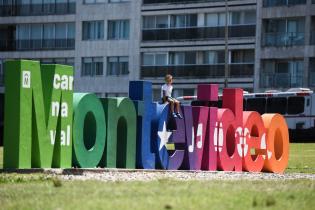 Intervención en Cartel de Montevideo con motivo del Carnaval