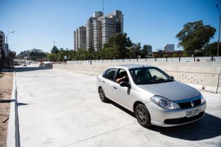 Habilitación lateral al túnel de Avenida Italia senda hacia el centro