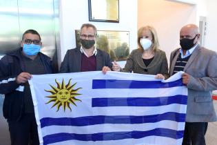 Placa en reconocimiento a trabajadoras y trabajadores de la UAM Placa en reconocimiento a trabajadoras y trabajadores de la UAM