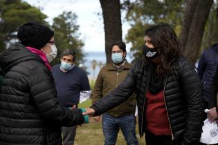 Intendenta Carolina Cosse visita el memorial de los Detenidos Desaparecidos