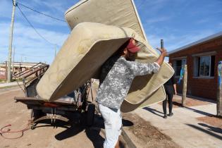 Entrega de viviendas en  barrio Cauceglia