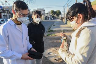 Entrega de saturómetros por programa de seguimiento ambulatorio Covid-19 Entrega de saturómetros por programa de seguimiento ambulatorio Covid-19