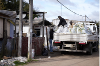 Entrega de materiales de apoyo a merendero Cancha del Rosario en el marco del Plan ABC