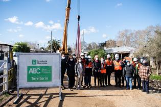 Montaje de dovelas en el barrio 24 de junio en el marco del Plan ABC