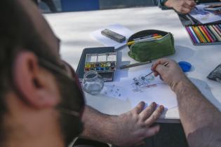 Jornada de dibujo a cielo abierto en Plaza del Entrevero organizada por el Centro de Exposiciones SUBTE