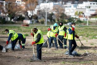 Actividades de limpieza en asentamiento 40 Semanas en el marco del Plan Laboral ABC