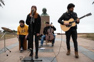 Espectáculo musical en el marco del programa “La cultura va por barrios” en el Parque Rodó