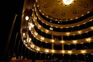 Estreno del ballet Pulcinella de Stravinsky en el Teatro Solís